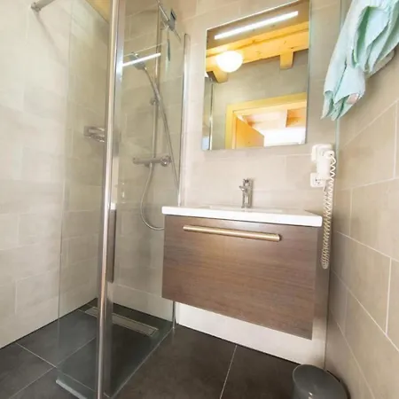 Dom wakacyjny Schoeneben Schiffer Wald im Pinzgau