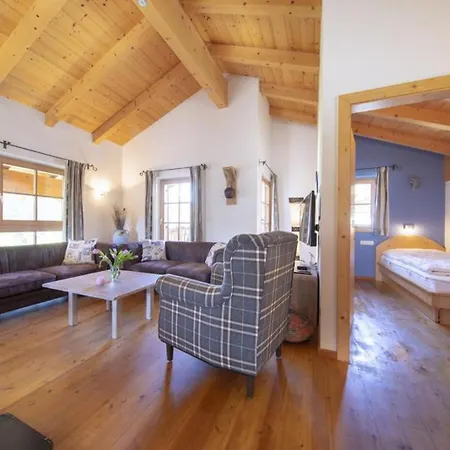 Schoeneben Schiffer Dom wakacyjny *